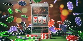 Live Baccarat Table တွင် Real Dealer ကတ်ဖွင့်ပေးနေသည့် မြင်ကွင်း